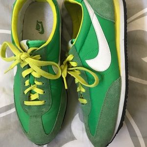 Green Nike Running Shoes